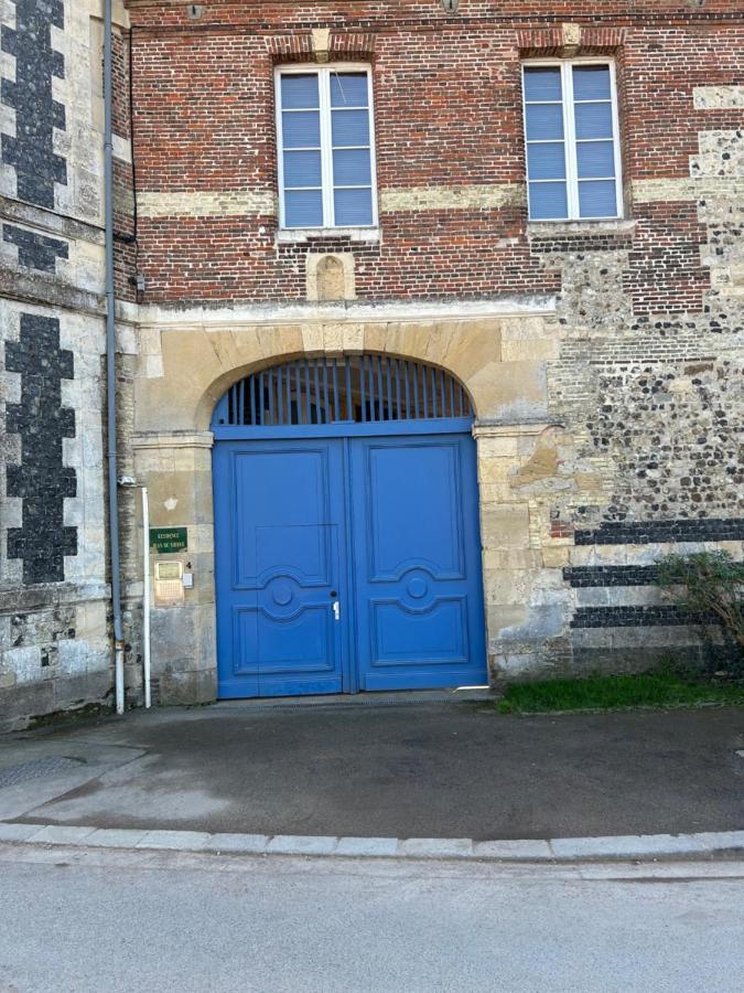 Les Apparts Du Phare Honfleur Exterior photo